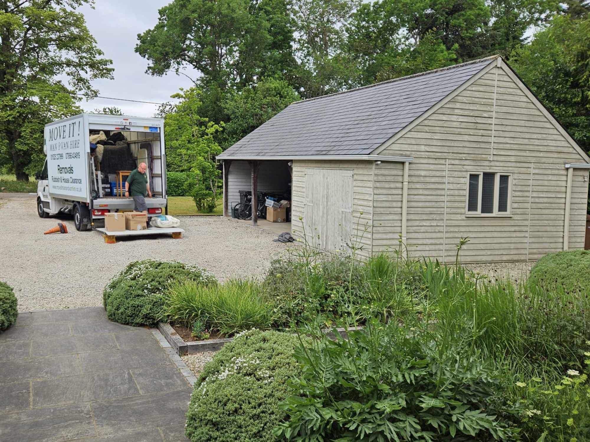 Move It! Man & Van Hire team during a small house removal
