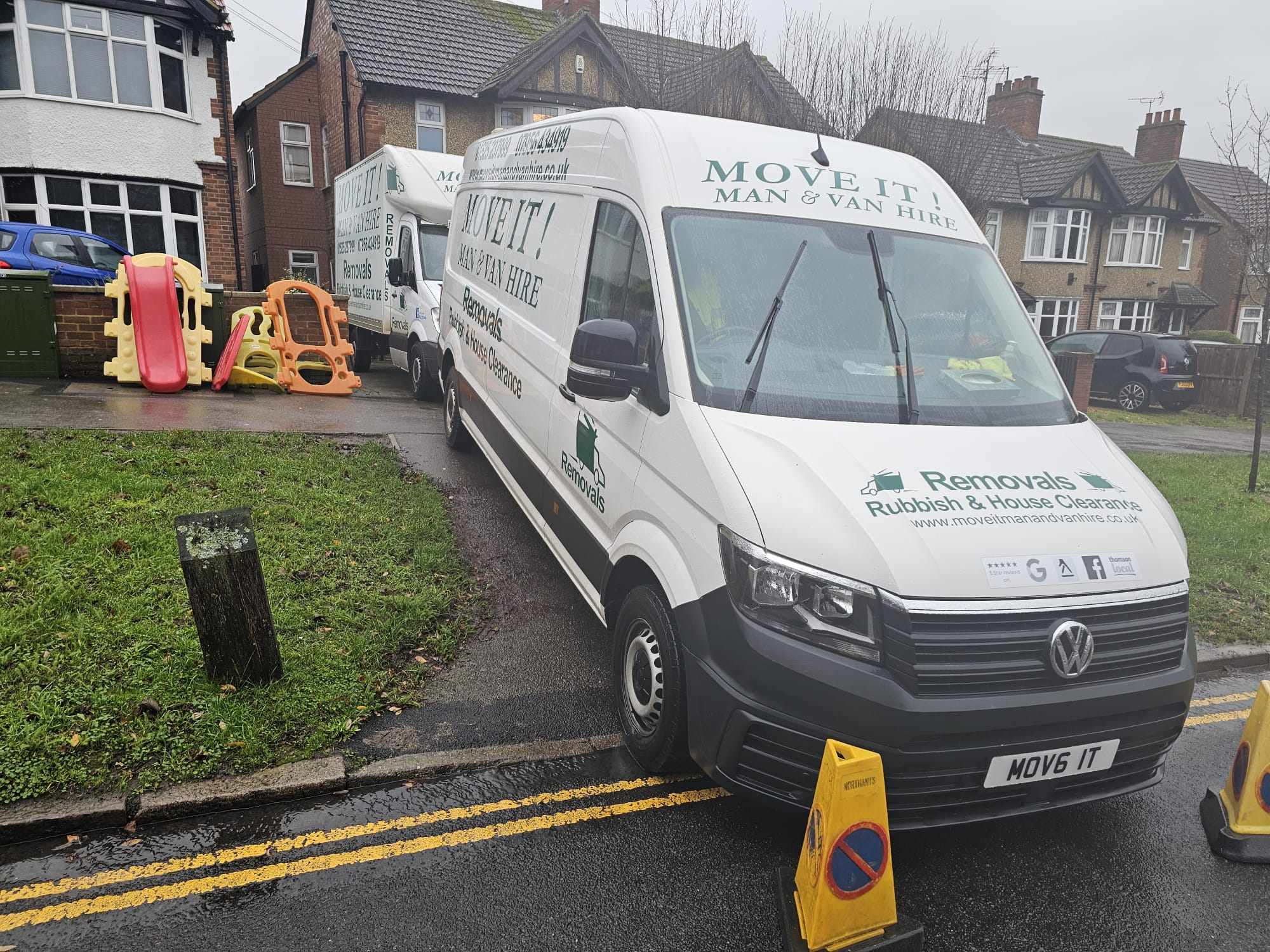 Move It! Man & Van Hire LWB Luton van ready for a Leighton Buzzard house removal